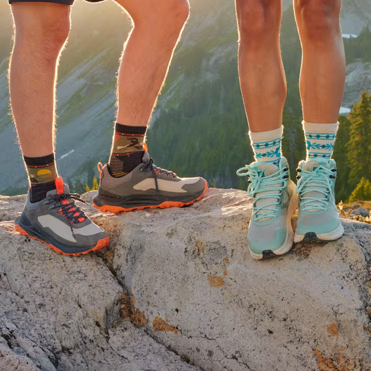 Women's Hike Retro Floral Mid Crew Socks image 2