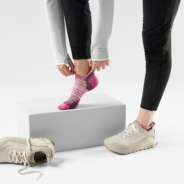 Women's Run Stripe Low Ankle Socks image 1